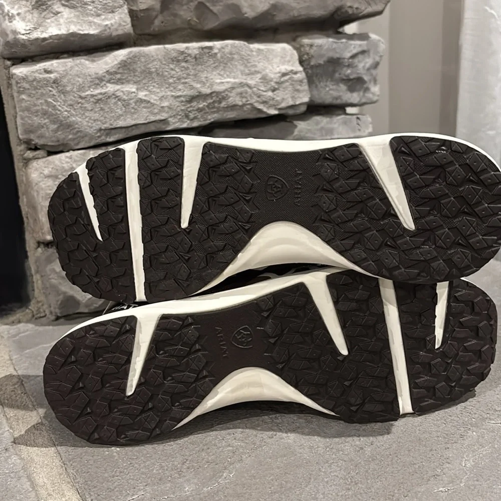 Ariat Fuse Cow Print Lightweight EVA midsole mesh & synthetic upper, rubber sole - Picture 7 of 9